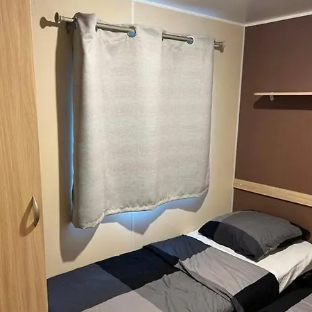 Mobil-home Des Iscles Campsite La Roque-d'Antheron